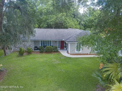 2333 The Woods Drive Jacksonville FL 32246