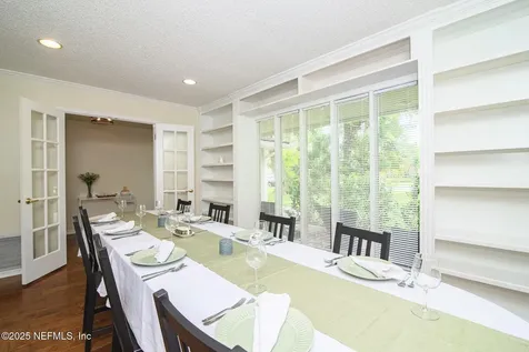 2333 The Woods Drive Jacksonville FL 32246