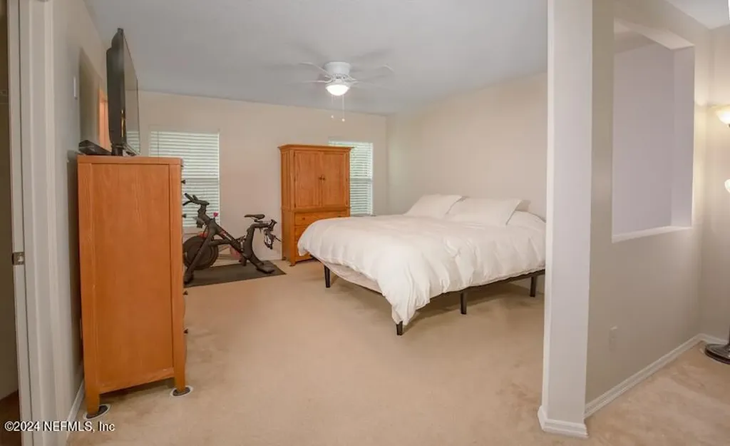 2527 Eisner Drive Jacksonville FL 32218