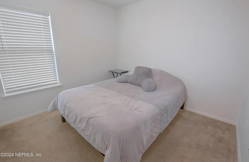 2527 Eisner Drive Jacksonville FL 32218