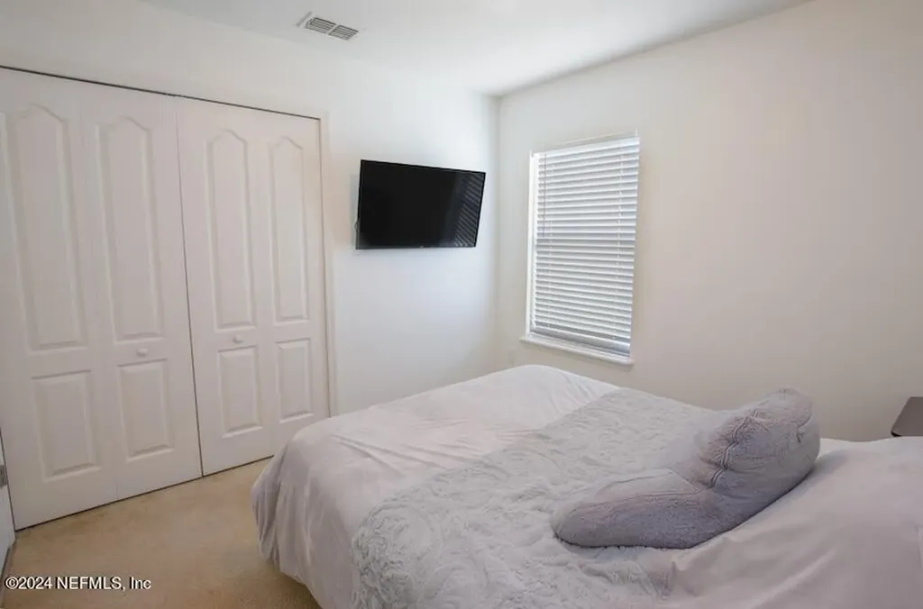 2527 Eisner Drive Jacksonville FL 32218