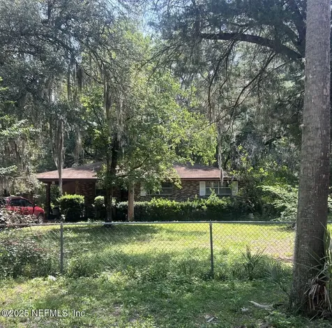 112 County Road 309c Palatka FL 32177