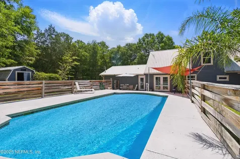 2708 Poinsettia Avenue Middleburg FL 32068