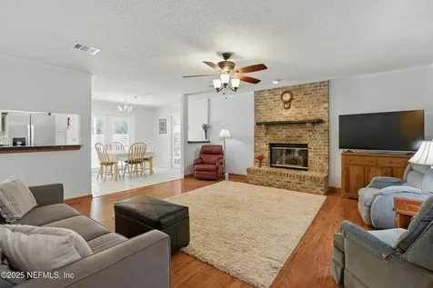 2708 Poinsettia Avenue Middleburg FL 32068
