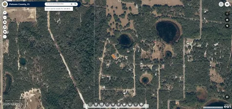 102/ 104 Circle Drive Interlachen FL 32148