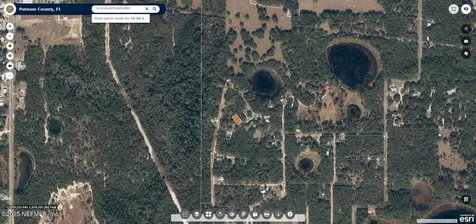 102/ 104 Circle Drive Interlachen FL 32148