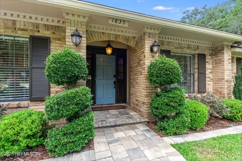 1835 Powder Springs Drive Jacksonville FL 32225