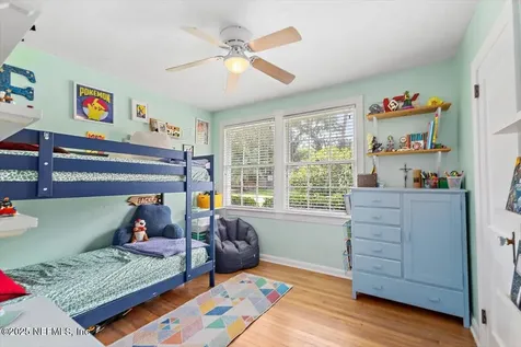 4651 Pinewood Avenue Jacksonville FL 32207