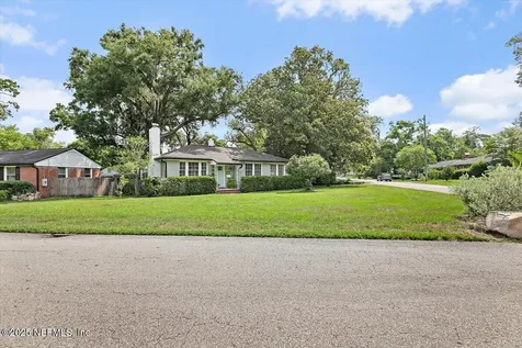 4651 Pinewood Avenue Jacksonville FL 32207