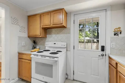 4651 Pinewood Avenue Jacksonville FL 32207
