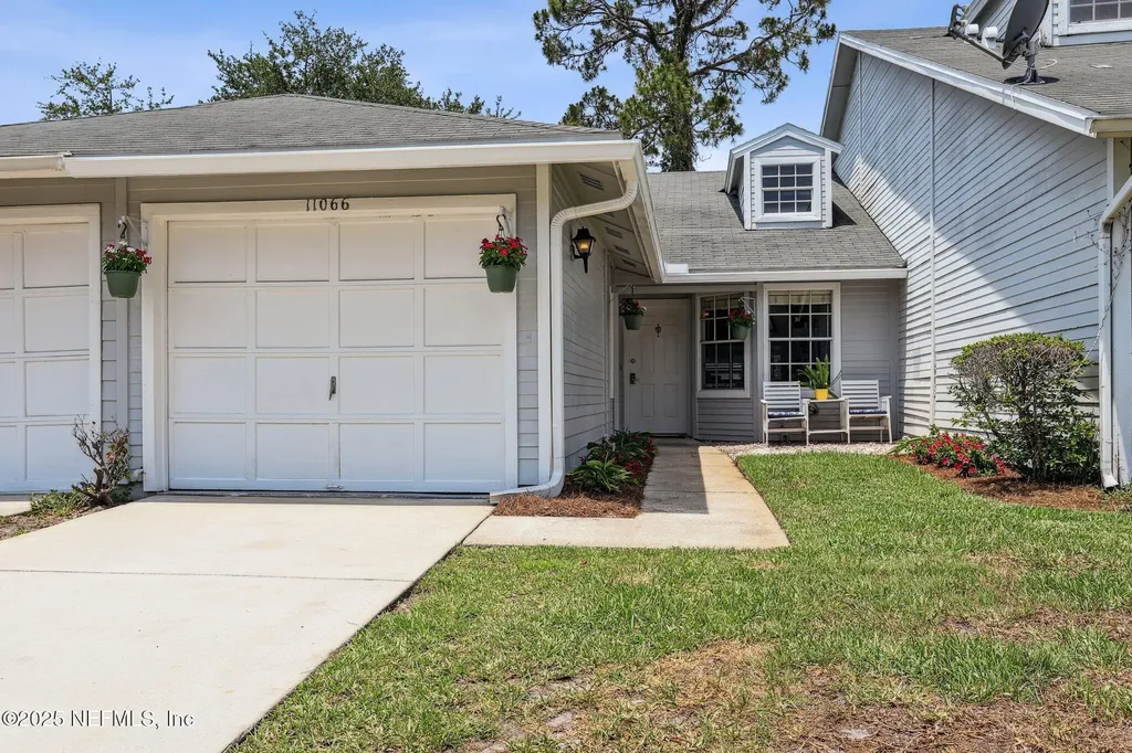 11066 Wandering Oaks Drive Jacksonville FL 32257