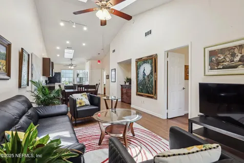 11066 Wandering Oaks Drive Jacksonville FL 32257