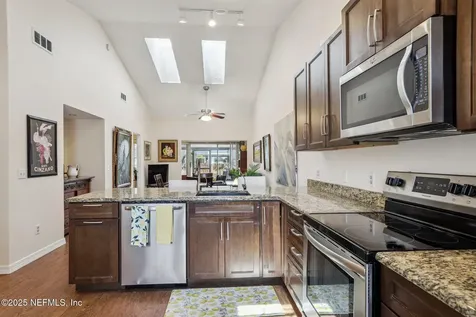 11066 Wandering Oaks Drive Jacksonville FL 32257