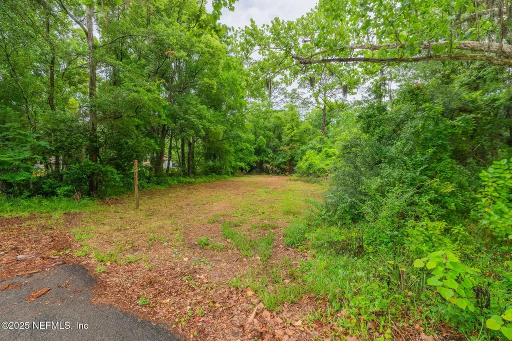 1933 Lentie Road Jacksonville FL 32209