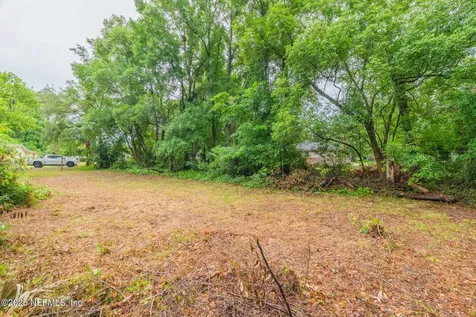 1933 Lentie Road Jacksonville FL 32209