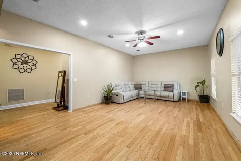 3370 Double Lane Jacksonville FL 32277