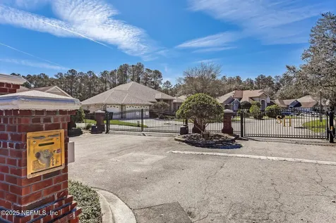 11529 Summer Brook Court Jacksonville FL 32258