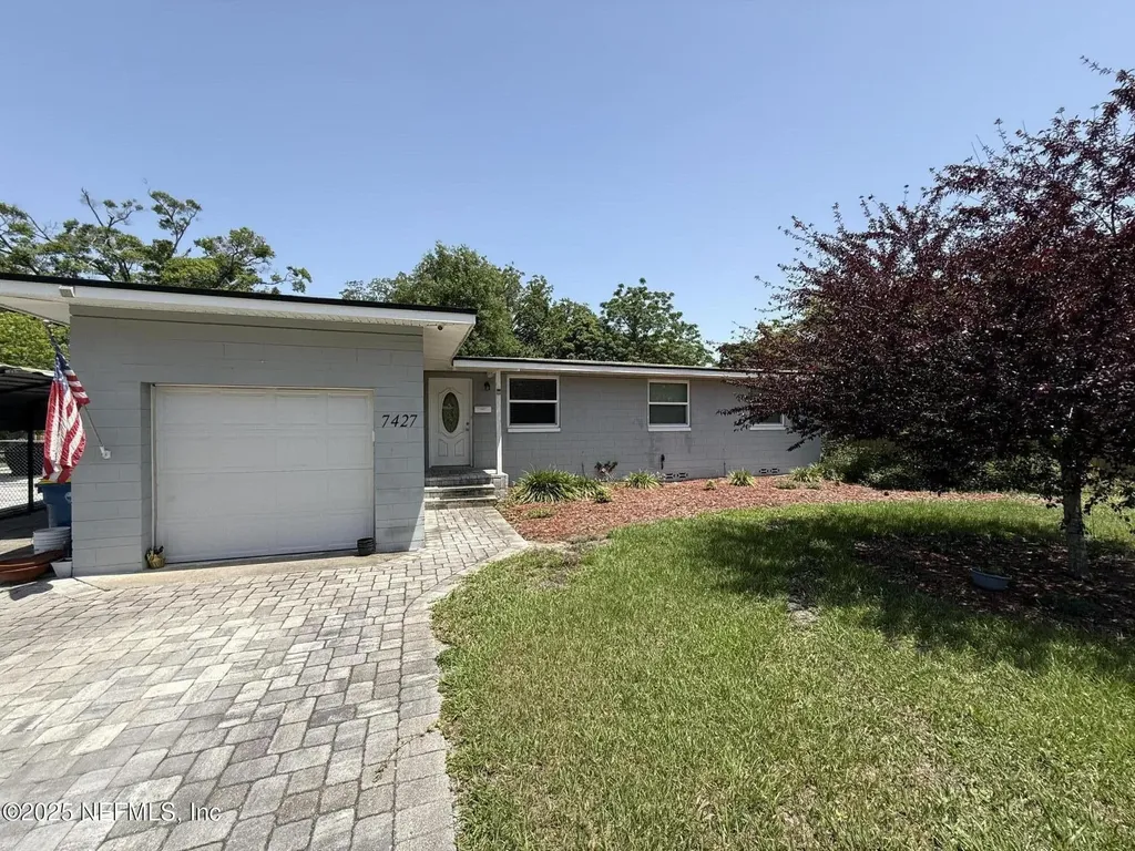 7427 Burlingame Drive S Jacksonville FL 32211