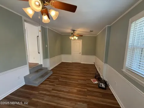 7427 Burlingame Drive S Jacksonville FL 32211