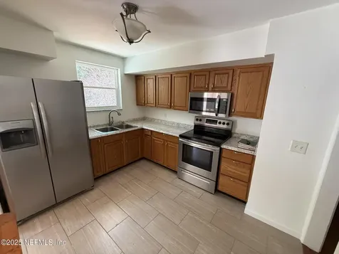 7427 Burlingame Drive S Jacksonville FL 32211