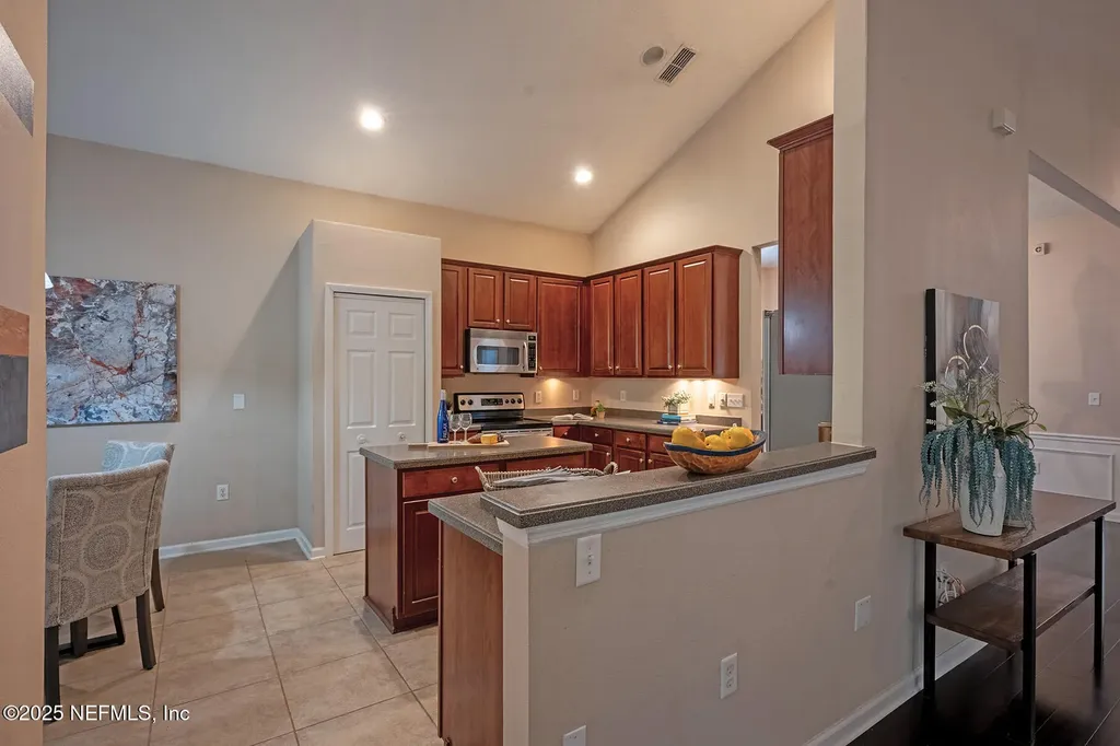9197 Sweet Berry Court Jacksonville FL 32256
