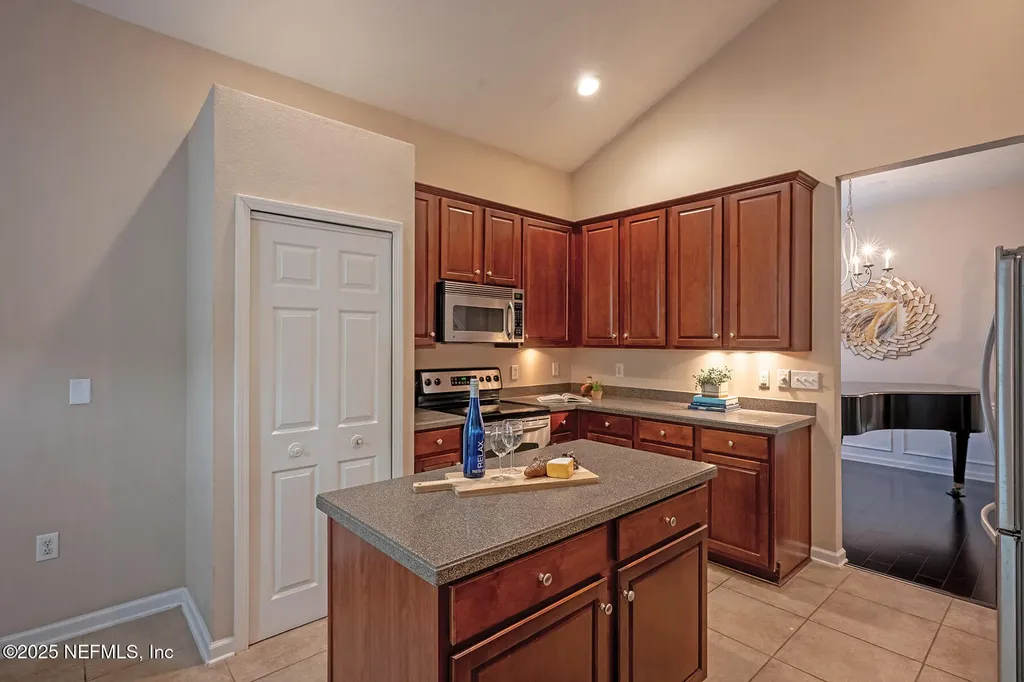 9197 Sweet Berry Court Jacksonville FL 32256