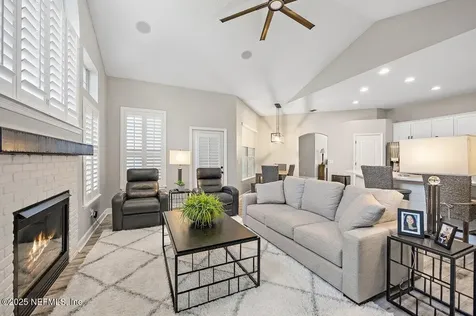 1611 Nottingham Knoll Drive Jacksonville FL 32225