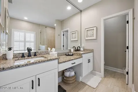 1611 Nottingham Knoll Drive Jacksonville FL 32225