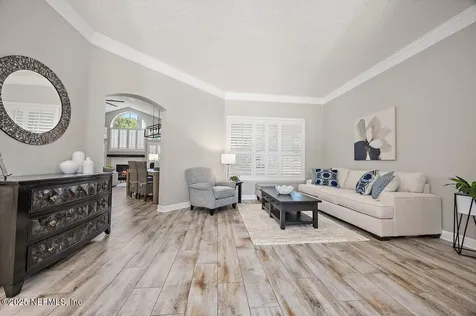 1611 Nottingham Knoll Drive Jacksonville FL 32225