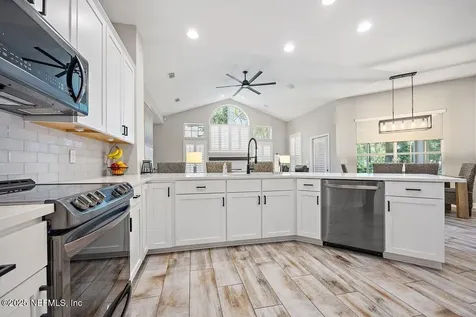 1611 Nottingham Knoll Drive Jacksonville FL 32225