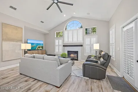 1611 Nottingham Knoll Drive Jacksonville FL 32225