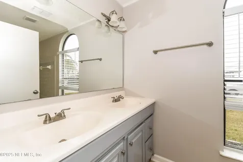 12315 Sondra Cove Trail N Jacksonville FL 32225
