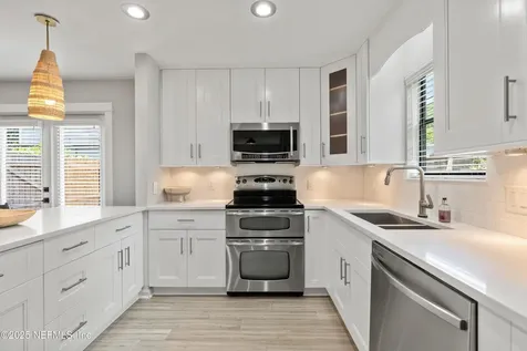 338 Magnolia Street Atlantic Beach FL 32233