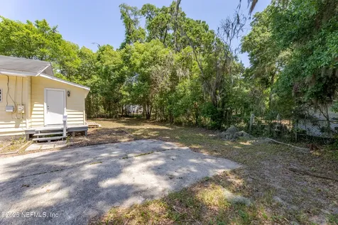 4242 Turton Avenue Jacksonville FL 32208