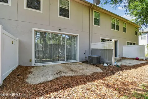 5831 Parkstone Crossing Drive Jacksonville FL 32258