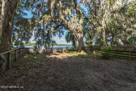 122 Rio Vista Avenue East Palatka FL 32131
