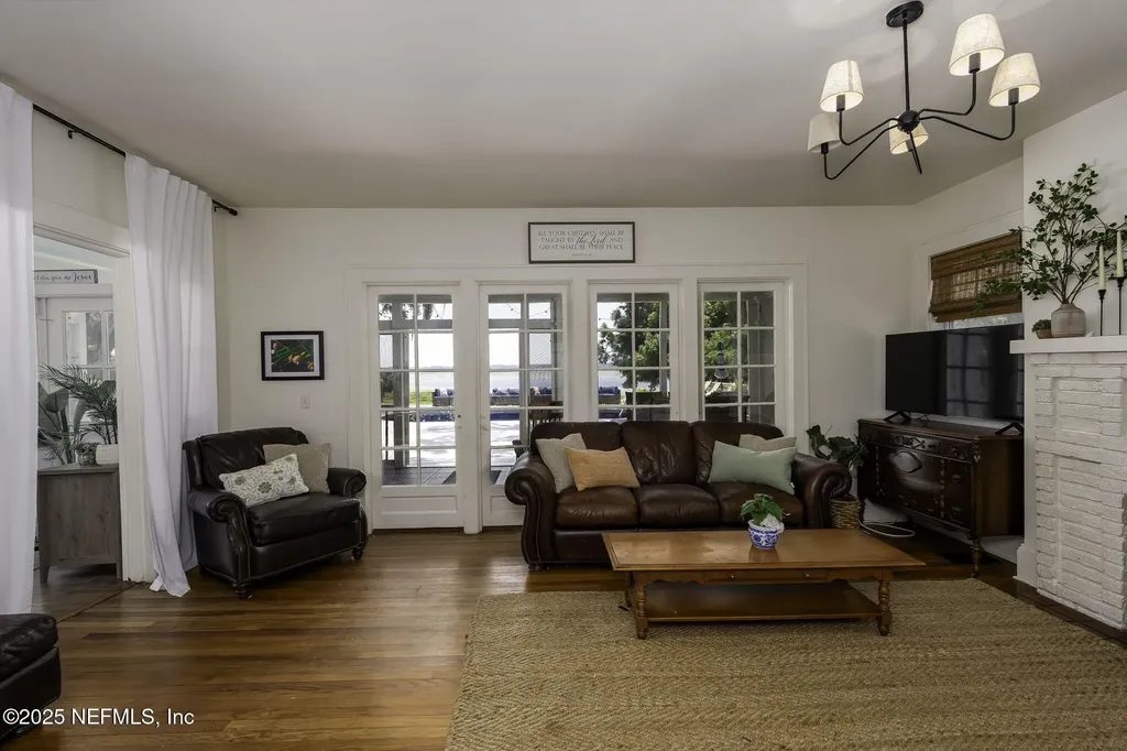 561 SE Lakeview Drive Keystone Heights FL 32656