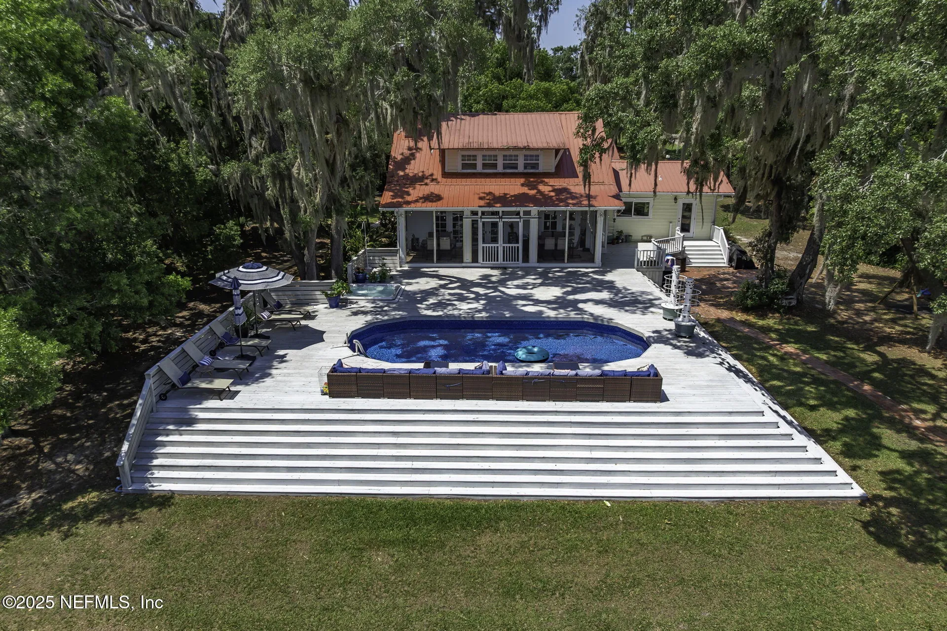 561 SE Lakeview Drive Keystone Heights FL 32656