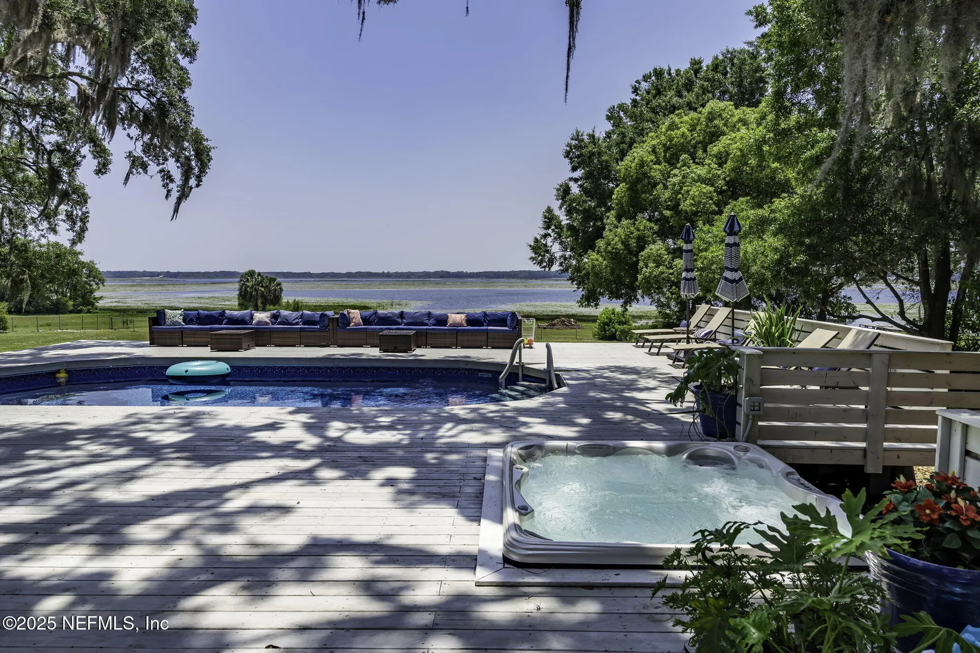 561 SE Lakeview Drive Keystone Heights FL 32656