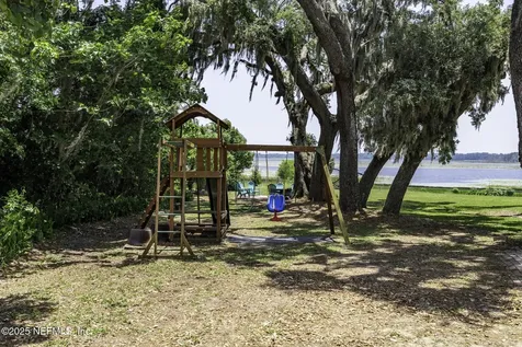 561 SE Lakeview Drive Keystone Heights FL 32656