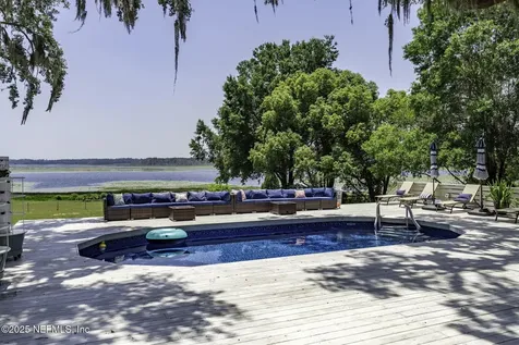 561 SE Lakeview Drive Keystone Heights FL 32656