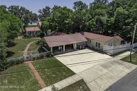 561 SE Lakeview Drive Keystone Heights FL 32656