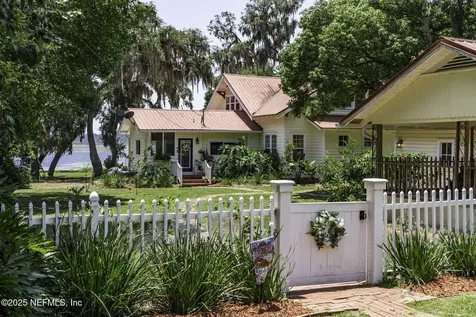 561 SE Lakeview Drive Keystone Heights FL 32656
