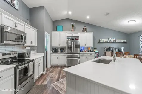 8836 Fieldside Court Jacksonville FL 32244