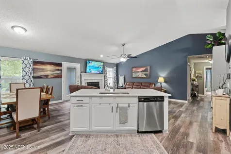 8836 Fieldside Court Jacksonville FL 32244