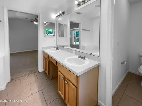 8508 Staplehurst Drive W Jacksonville FL 32244