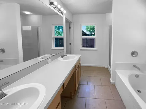 8508 Staplehurst Drive W Jacksonville FL 32244