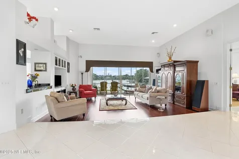 12 Collingville Court Palm Coast FL 32137