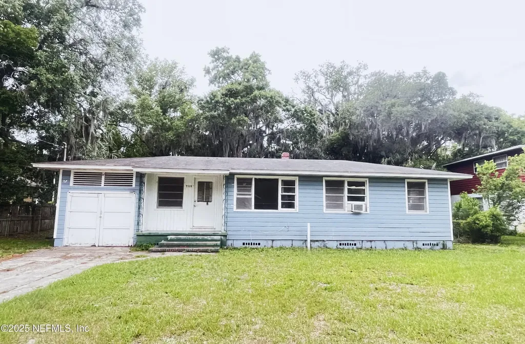 7118 Oakwood Street Jacksonville FL 32208
