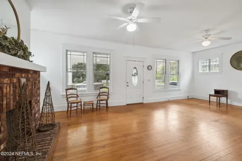 2143 Myra Street Jacksonville FL 32204